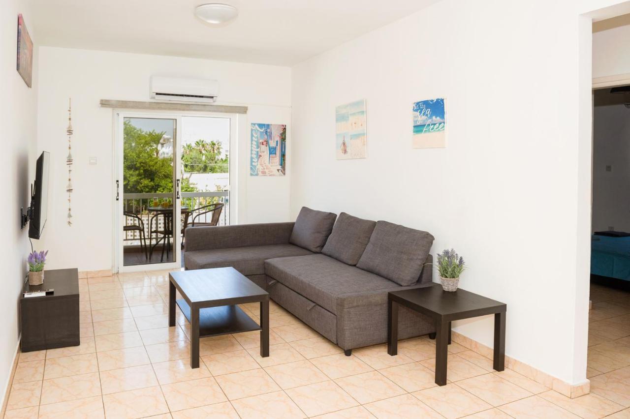 איה נאפה Mynapa Apartments מראה חיצוני תמונה