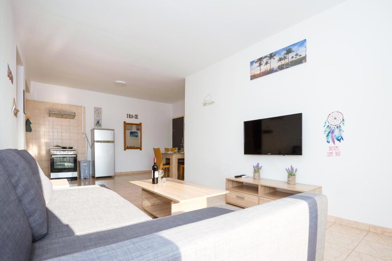 איה נאפה Mynapa Apartments מראה חיצוני תמונה