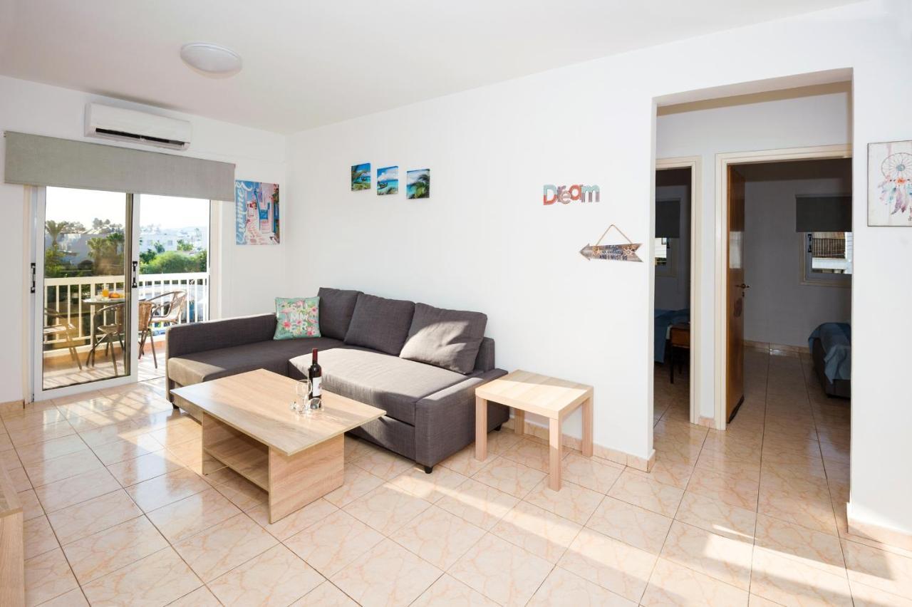 איה נאפה Mynapa Apartments מראה חיצוני תמונה