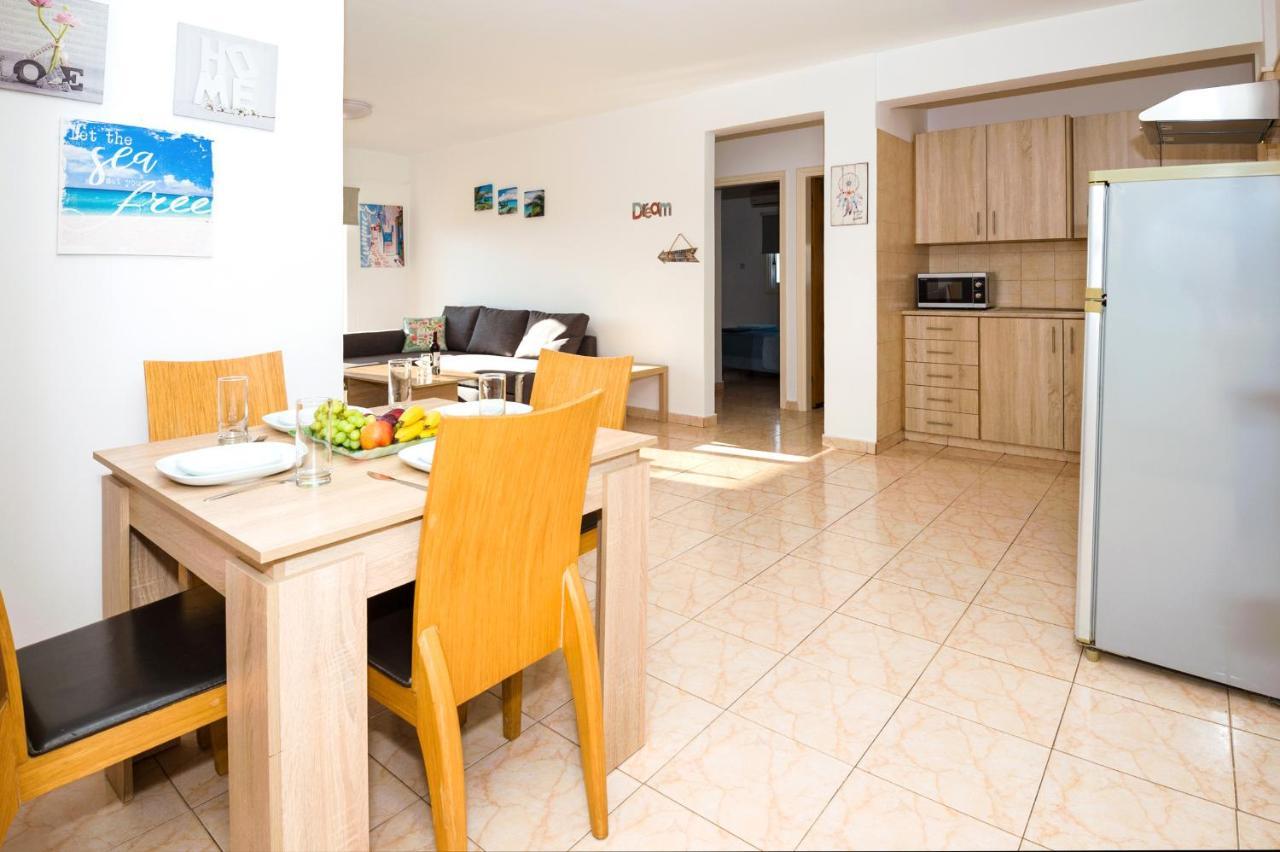 איה נאפה Mynapa Apartments מראה חיצוני תמונה