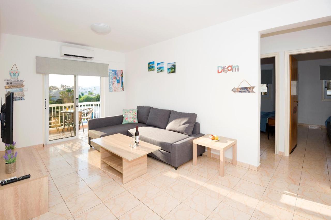 איה נאפה Mynapa Apartments מראה חיצוני תמונה